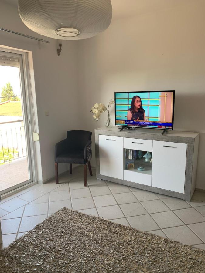 Apartman Ana Zeleni Pojas Bar Ngoại thất bức ảnh