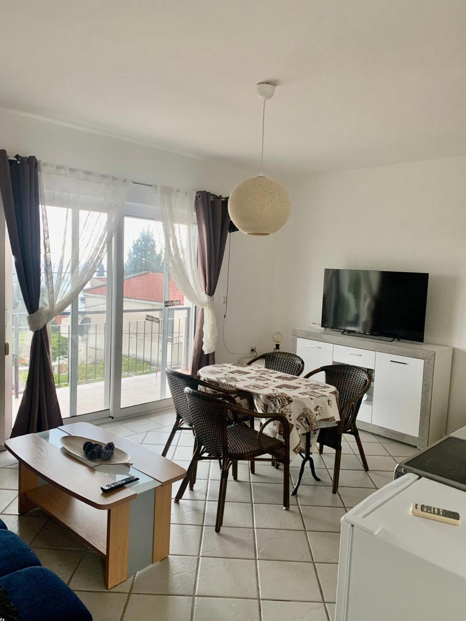 Apartman Ana Zeleni Pojas Bar Ngoại thất bức ảnh